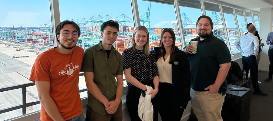 Port-Tour-group-shot-900x400